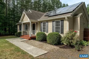 1166 Georgia Creek Rd, Scottsville, VA 24590 - Photo 2