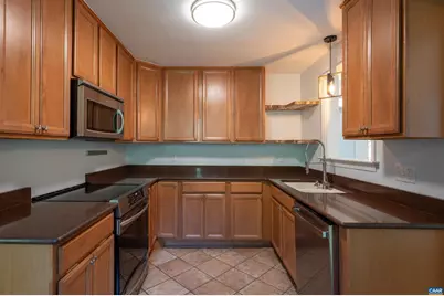 1614 Rose Hill Dr, Charlottesville, VA 22903 - Photo 8