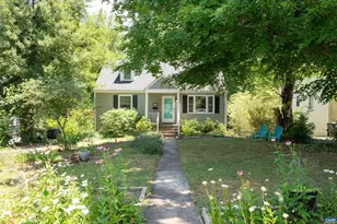 1614 Rose Hill Dr, Charlottesville, VA 22903 - Photo 2