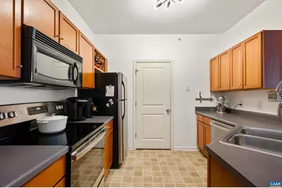 720 Walker Sq #3B, Charlottesville, VA 22903 - Photo 6