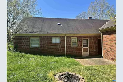 912 Saint Charles Ave, Charlottesville, VA 22901 - Photo 4