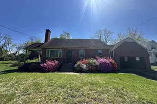 912 St Charles Ave, Charlottesville, VA 22901 - Photo 2