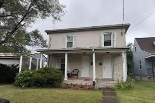 345 11th St, Charlottesville, VA 22903 - Photo 1