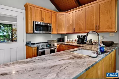 93 Squirrel Tree Ln, Wintergreen Resort, VA 22967 - Photo 10