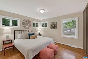 1408 Baker St, Charlottesville, VA 22903 - Photo 16