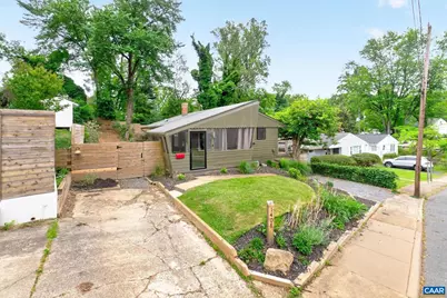 1408 Baker St #A, Charlottesville, VA 22903 - Photo 2