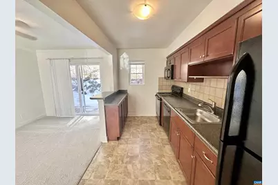 850 Fountain Ct #D, Charlottesville, VA 22901 - Photo 2