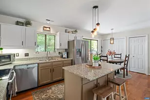 7 Ridgeview Cir, Charlottesville, VA 22902 - Photo 12