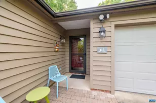 1268 Timberbranch Ct, Charlottesville, VA 22902 - Photo 2