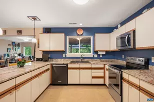 1268 Timberbranch Ct, Charlottesville, VA 22902 - Photo 20