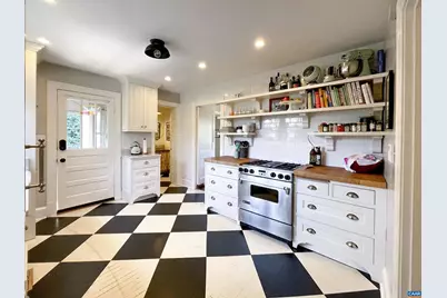 2406 Jefferson Park Ave, Charlottesville, VA 22903 - Photo 30