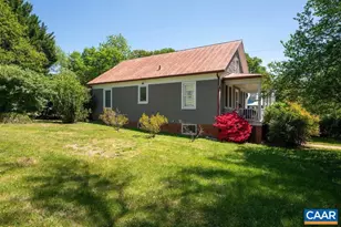 1419 Chesapeake St, Charlottesville, VA 22902 - Photo 4