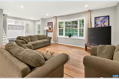 98 Oak Forest Cir, Charlottesville, VA 22901 - Photo 6