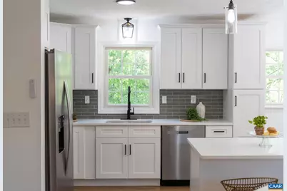 2208 Banbury St, Charlottesville, VA 22901 - Photo 10