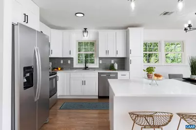 2208 Banbury St, Charlottesville, VA 22901 - Photo 12