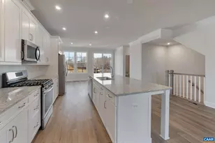 71 Marcella St, Charlottesville, VA 22911 - Photo 16
