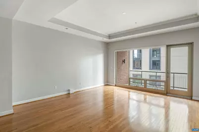 112 SE 5th St #3D, Charlottesville, VA 22902 - Photo 2