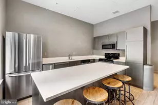 7 N Calvert St, Baltimore, MD 21202 - Photo 22