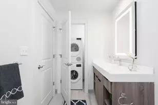 300 St Paul Pl, Baltimore, MD 21202 - Photo 42