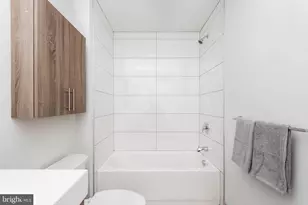 300 St Paul Pl, Baltimore, MD 21202 - Photo 30