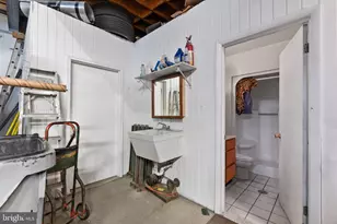 101 N Clinton St, Baltimore, MD 21224 - Photo 14