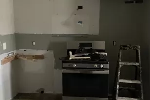 943 N Mount St, Baltimore, MD 21217 - Photo 8