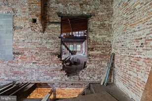 663 and 665 W Pratt St, Baltimore, MD 21201 - Photo 40