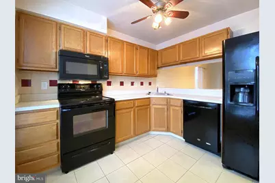 1110 S Kenwood Avenue, Baltimore, MD 21224 - Photo 8