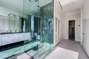 10 E Lee St, Baltimore, MD 21202 - Photo 42