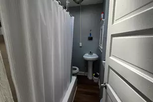 527 N Potomac St, Baltimore, MD 21205 - Photo 10