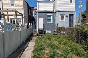 1835 N Bond Street N, Baltimore, MD 21213 - Photo 24