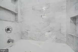 2220 Lake Ave, Baltimore, MD 21213 - Photo 24