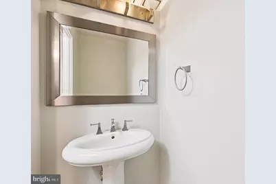 1400 Lancaster Street #902, Baltimore, MD 21231 - Photo 20