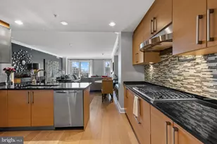 801 Key Hwy, Baltimore, MD 21230 - Photo 22