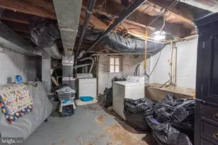 3215 Phelps Ln, Baltimore, MD 21229 - Photo 10