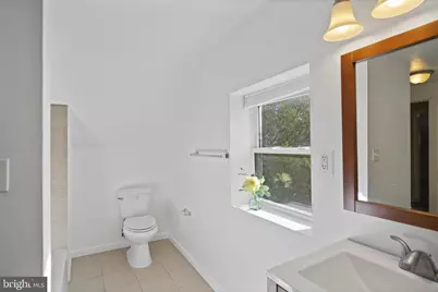 5709 Woodcrest Avenue, Baltimore, MD 21215 - Photo 8