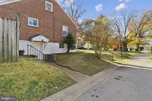 5709 Woodcrest Ave, Baltimore, MD 21215 - Photo 4