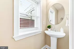 404 S Castle St, Baltimore, MD 21231 - Photo 18