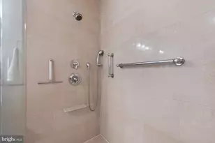 100 Harborview Dr, Baltimore, MD 21230 - Photo 10