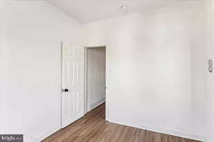 2023 Division St, Baltimore, MD 21217 - Photo 28