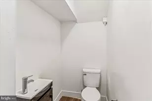 2023 Division St, Baltimore, MD 21217 - Photo 14