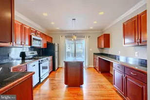 612 S Clinton Street S, Baltimore, MD 21224 - Photo 8