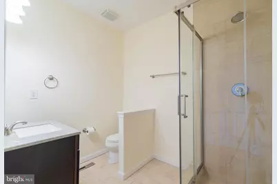 640 S Ellwood Avenue, Baltimore, MD 21224 - Photo 16