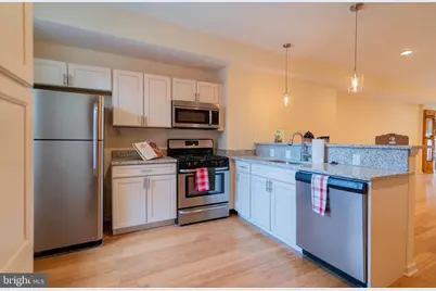 640 S Ellwood Avenue, Baltimore, MD 21224 - Photo 10