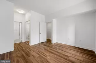 13 Andrew Pl, Baltimore, MD 21201 - Photo 26