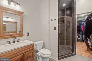 916 S Clinton St, Baltimore, MD 21224 - Photo 18