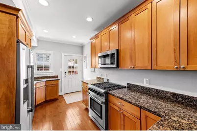 308 S Collington, Baltimore, MD 21231 - Photo 10