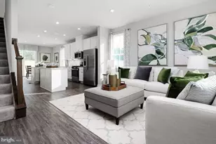 810 Watts St, Baltimore, MD 21217 - Photo 10