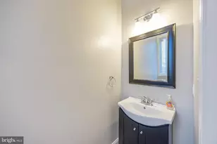 314 E 22nd Street E, Baltimore, MD 21218 - Photo 16