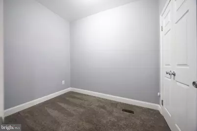 10 N Ellwood Avenue, Baltimore, MD 21224 - Photo 16